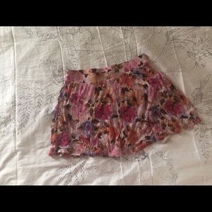 Mini cute skirt